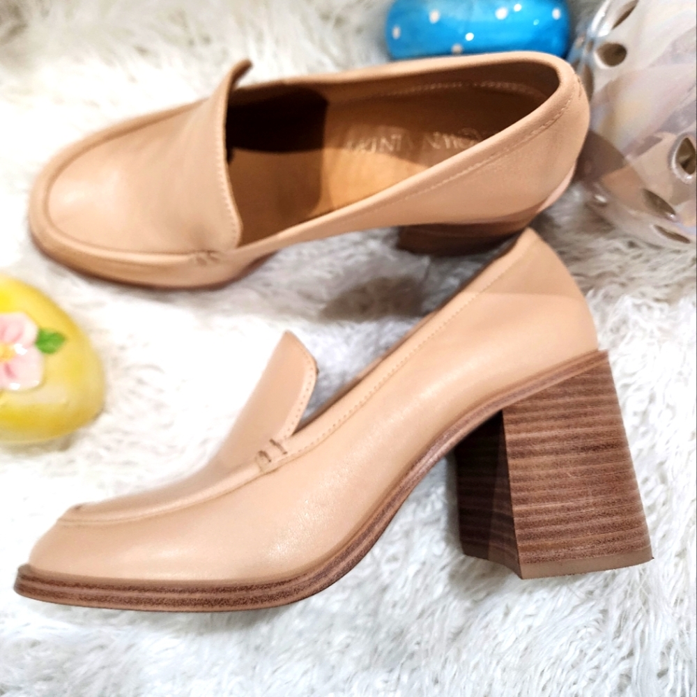 Elegant Tan Women's Loafers